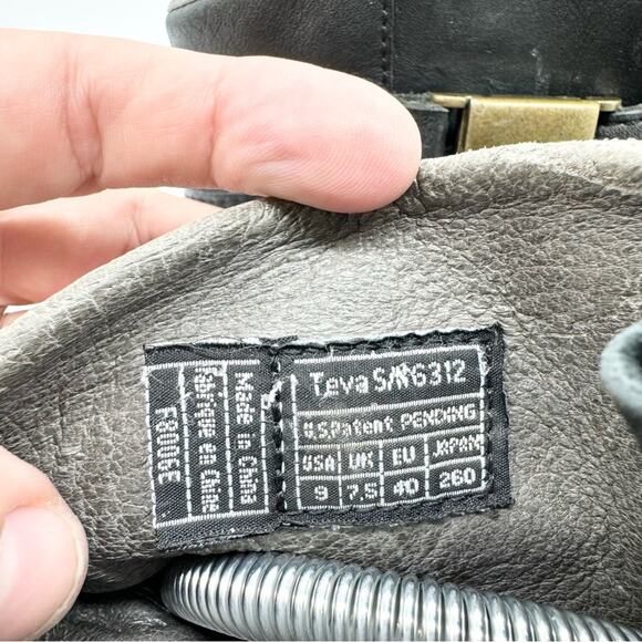 Teva Roslyn Ankle Wrap Suede & Leather Bootie Black Size 9 Outdoor Gorpcore Boho - Picture 11 of 12